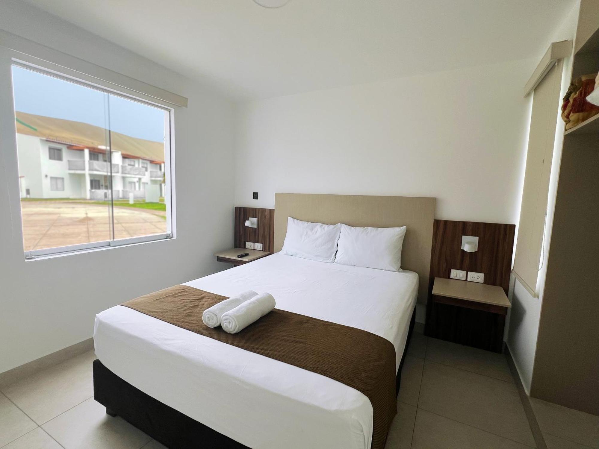Dm Hoteles Асия Екстериор снимка